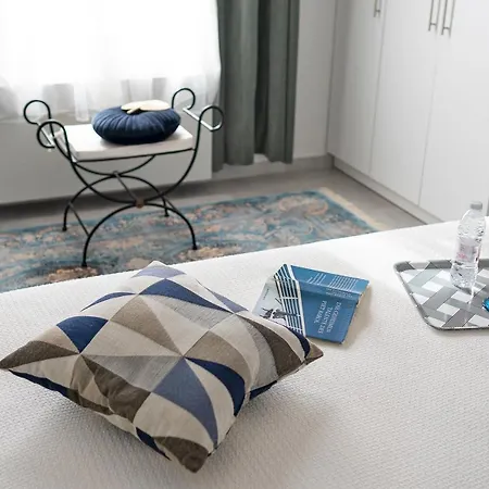 Beautiful Neoclassical House In Rhodes Town וילה עיר רודוס