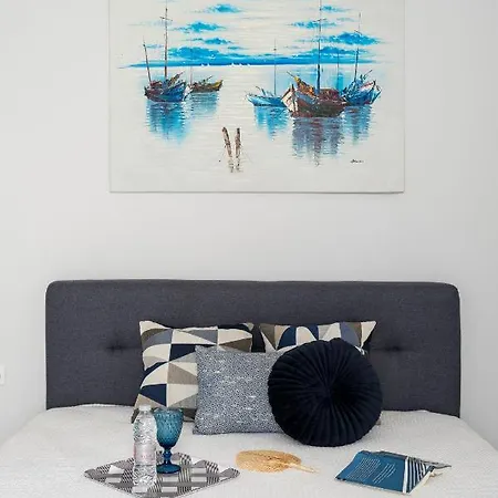 וילה Beautiful Neoclassical House In Rhodes Town עיר רודוס