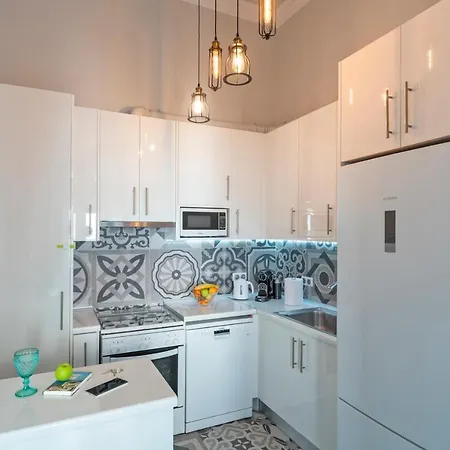 Beautiful Neoclassical House In Rhodes Town * עיר רודוס